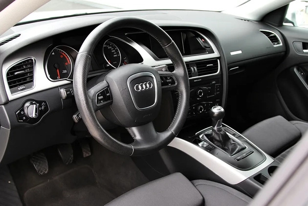 Audi A5 cena 55990 przebieg: 159980, rok produkcji 2011 z Szczawnica małe 562